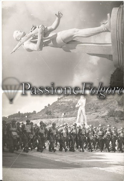 ROMA sfilata del 2 Giugno 1957 - Passione Folgore